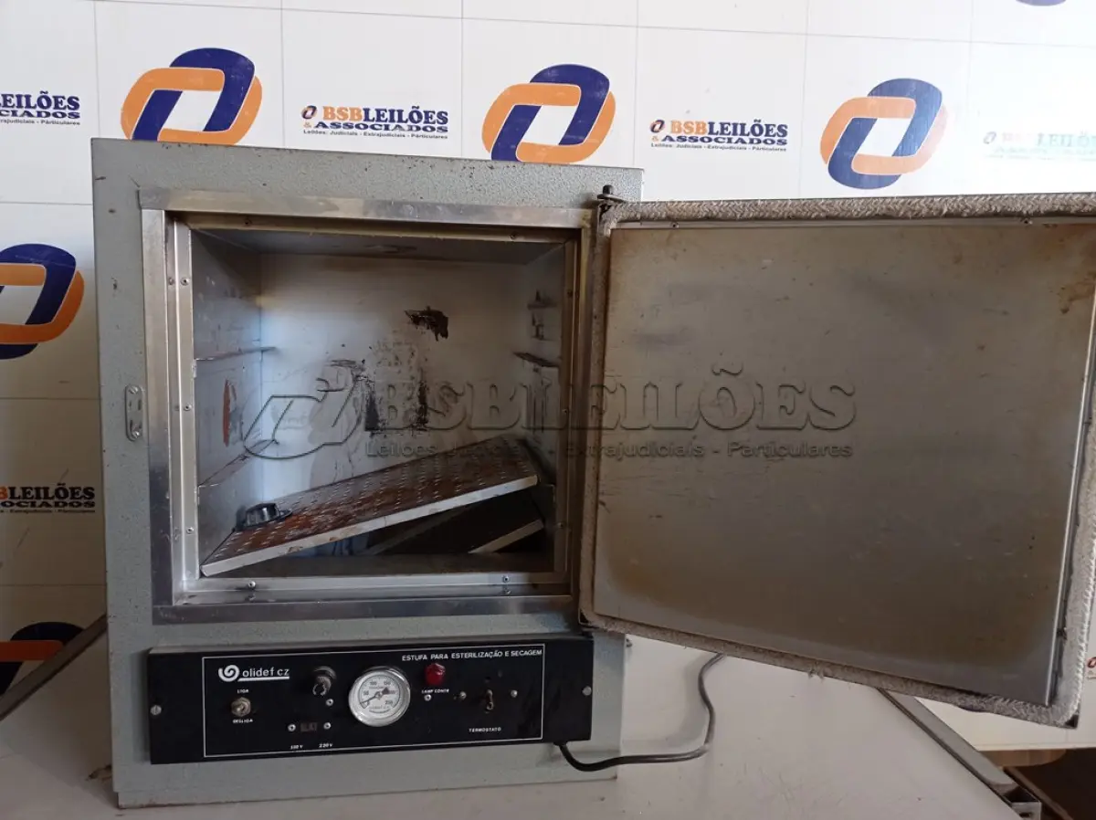 LOTE 337 - 01 ESTUFA PARA ESTERILIZAÇÃO E SECAGEM OLIDEF CZ. (NO ESTADO) ATENÇÃO! FAZER A VISITAÇÃO ANTES DE ARREMATAR, NÃO SABEMOS SE FUNCIONA. LEILÃO NÃO TEM GARANTIA E NEM DEVOLUÇÃO, SUJEITO A POSSÍVEIS AVARIAS VISÍVEIS/OCULTAS E/OU AUSÊNCIA DE COMPONENTES.