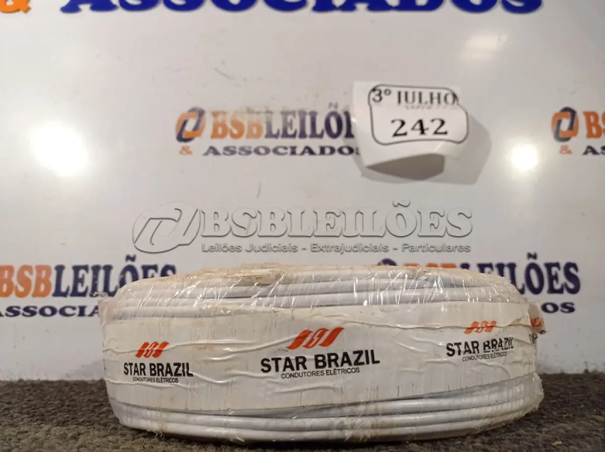 LOTE 242