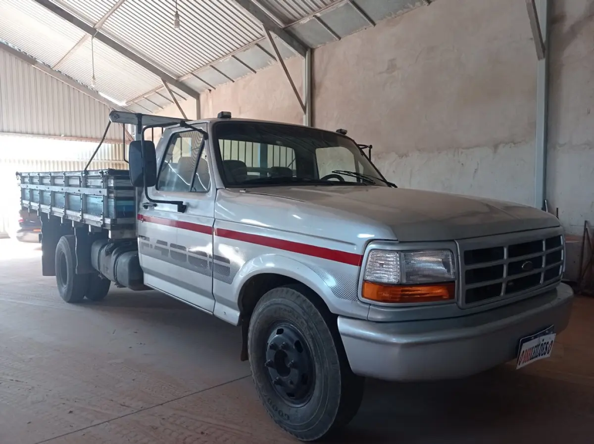 LOTE 010