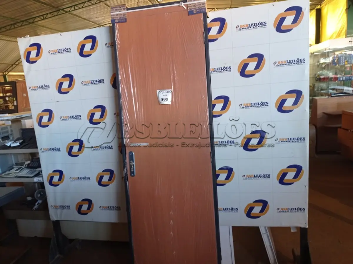 LOTE 095 - 6.191 - PORTA MOGNO 065X215 ESQ REQ12 - HAIALA NOVO. (NO ESTADO)