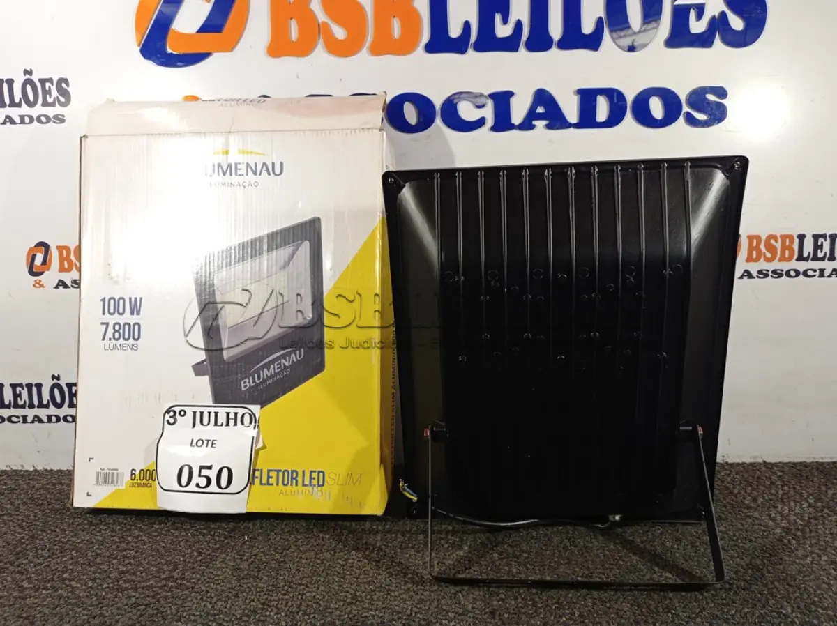 LOTE 050 - 01 REFLETOR SLIM LED PT 100W 6K 30000H – BLUMENAU NOVO. (NO ESTADO)
