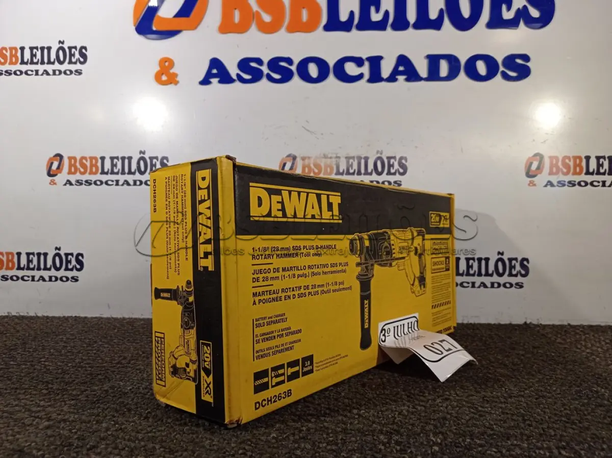 LOTE 027 - 01 MARTELETE PER/ROM.SDS PL US 1-1/820V MAX – DEWALT NOVO. (NO ESTADO)