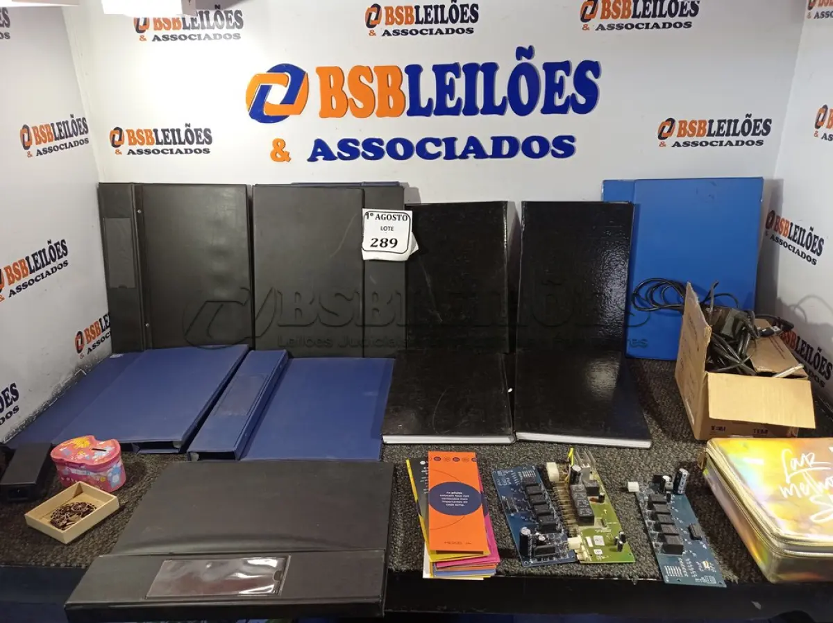 LOTE 289 - 01 LOTE COM ITENS PARA ESCRITÓRIO E 01 MASSAGEADOR. (NO ESTADO) ATENÇÃO! FAZER A VISITAÇÃO ANTES DE ARREMATAR, NÃO SABEMOS SE FUNCIONA. LEILÃO NÃO TEM GARANTIA E NEM DEVOLUÇÃO, SUJEITO A POSSÍVEIS AVARIAS VISÍVEIS/OCULTAS E/OU AUSÊNCIA DE COMPONENTES.