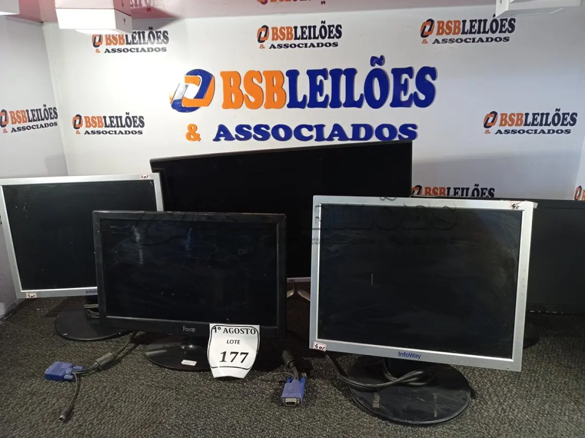 LOTE 177 - 05 MONITORES DIVERSOS COM AVARIAS (NO ESTADO) ATENÇÃO! FAZER A VISITAÇÃO ANTES DE ARREMATAR, NÃO SABEMOS SE FUNCIONA. LEILÃO NÃO TEM GARANTIA E NEM DEVOLUÇÃO, SUJEITO A POSSÍVEIS AVARIAS VISÍVEIS/OCULTAS E/OU AUSÊNCIA DE COMPONENTES.