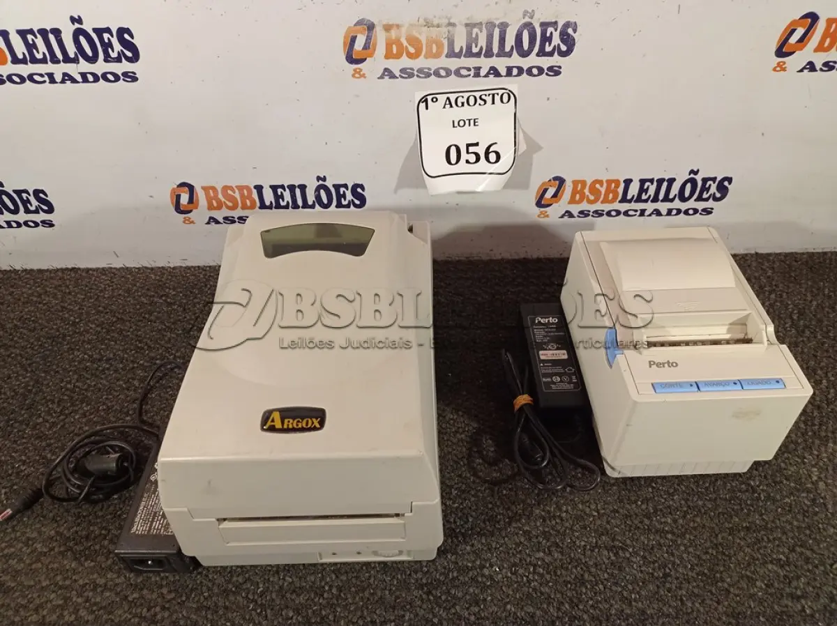 LOTE 056 - 02 IMPRESSORAS DE ETIQUETA, SENDO 01 TÉRMICA. (NO ESTADO) ATENÇÃO! FAZER A VISITAÇÃO ANTES DE ARREMATAR, NÃO SABEMOS SE FUNCIONA. LEILÃO NÃO TEM GARANTIA E NEM DEVOLUÇÃO, SUJEITO A POSSÍVEIS AVARIAS VISÍVEIS/OCULTAS E/OU AUSÊNCIA DE COMPONENTES.
