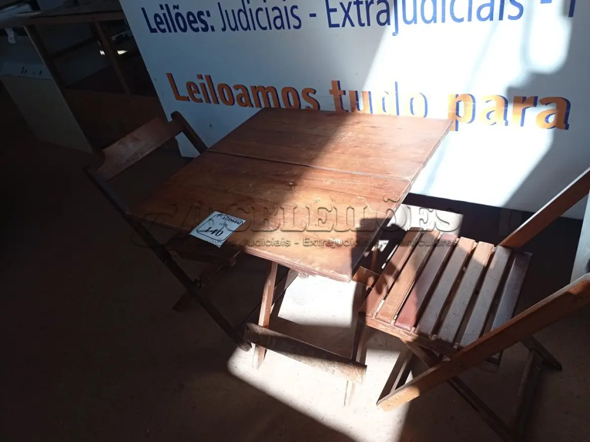 LOTE 140