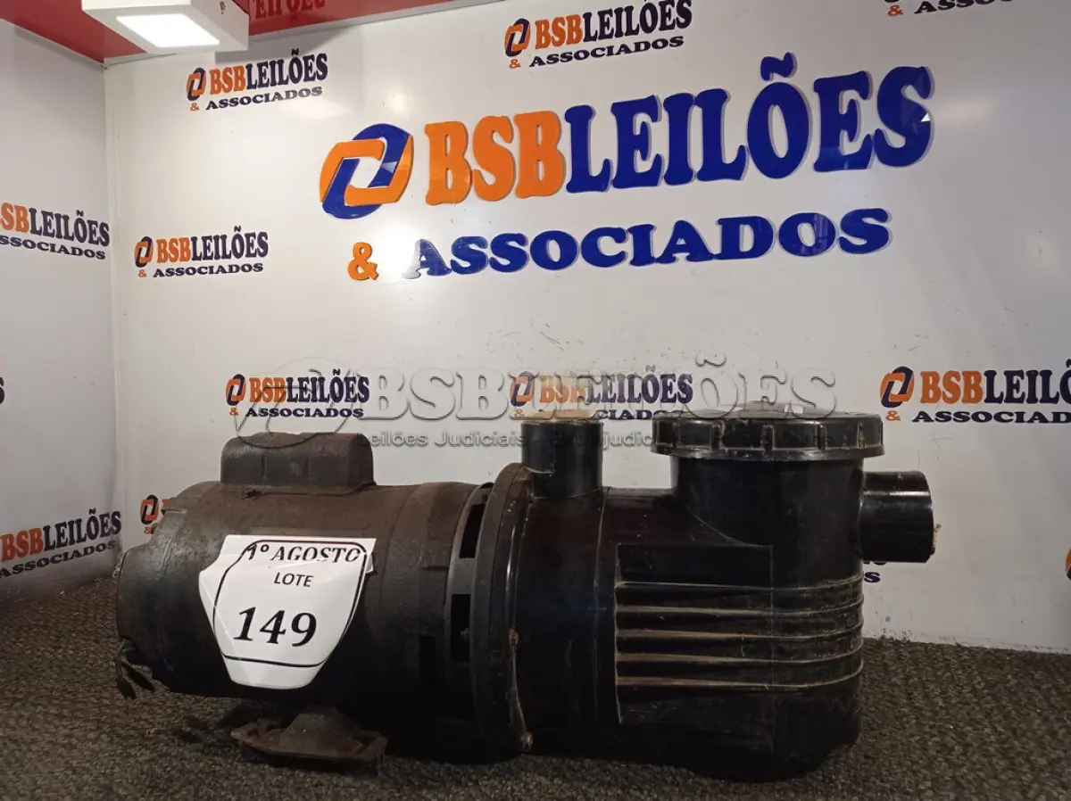 LOTE 149 - 01 BOMBA PARA PISCINA (NO ESTADO) ATENÇÃO! FAZER A VISITAÇÃO ANTES DE ARREMATAR, NÃO SABEMOS SE FUNCIONA. LEILÃO NÃO TEM GARANTIA E NEM DEVOLUÇÃO, SUJEITO A POSSÍVEIS AVARIAS VISÍVEIS/OCULTAS E/OU AUSÊNCIA DE COMPONENTES.