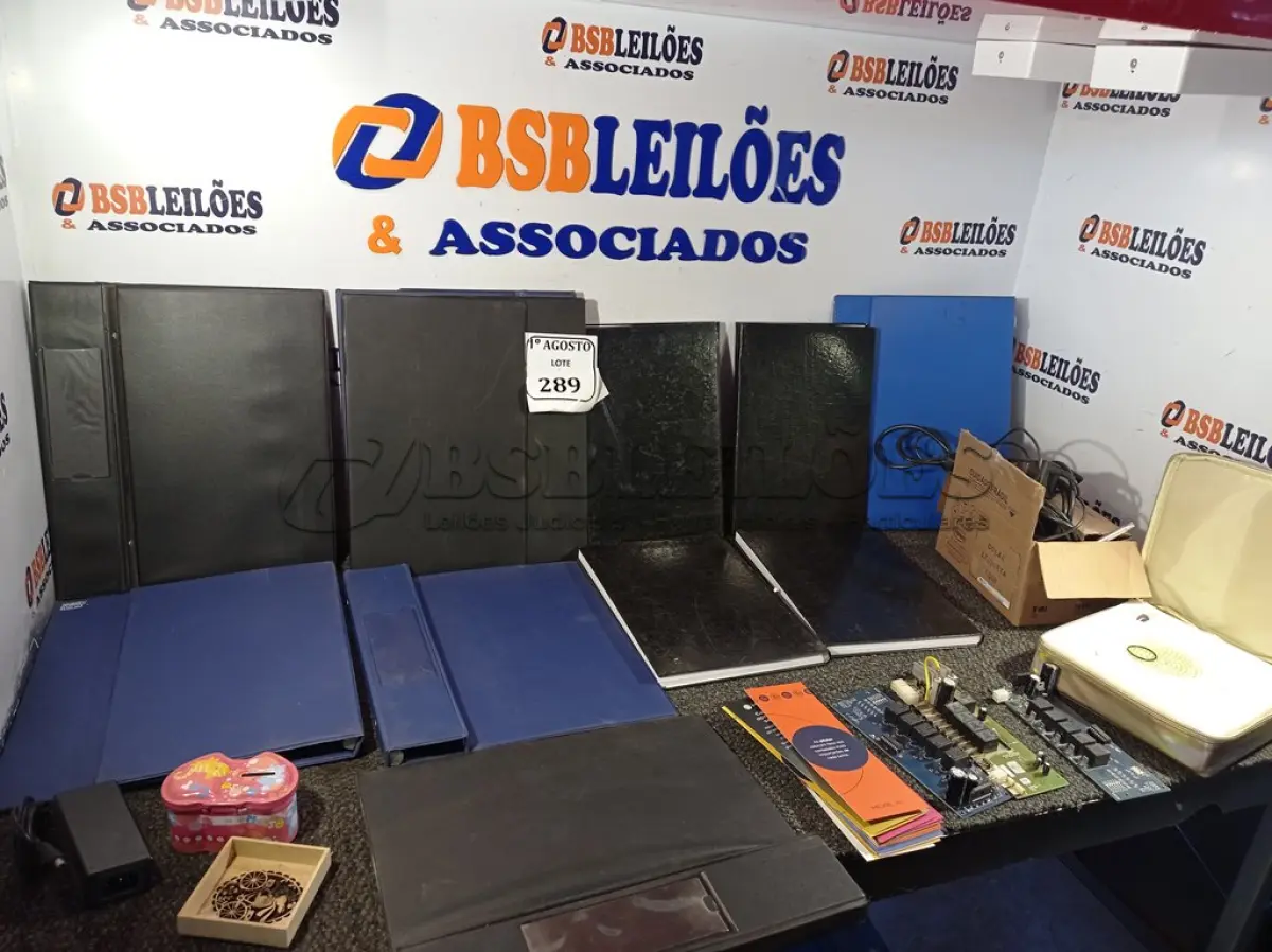 LOTE 289 - 01 LOTE COM ITENS PARA ESCRITÓRIO E 01 MASSAGEADOR. (NO ESTADO) ATENÇÃO! FAZER A VISITAÇÃO ANTES DE ARREMATAR, NÃO SABEMOS SE FUNCIONA. LEILÃO NÃO TEM GARANTIA E NEM DEVOLUÇÃO, SUJEITO A POSSÍVEIS AVARIAS VISÍVEIS/OCULTAS E/OU AUSÊNCIA DE COMPONENTES.