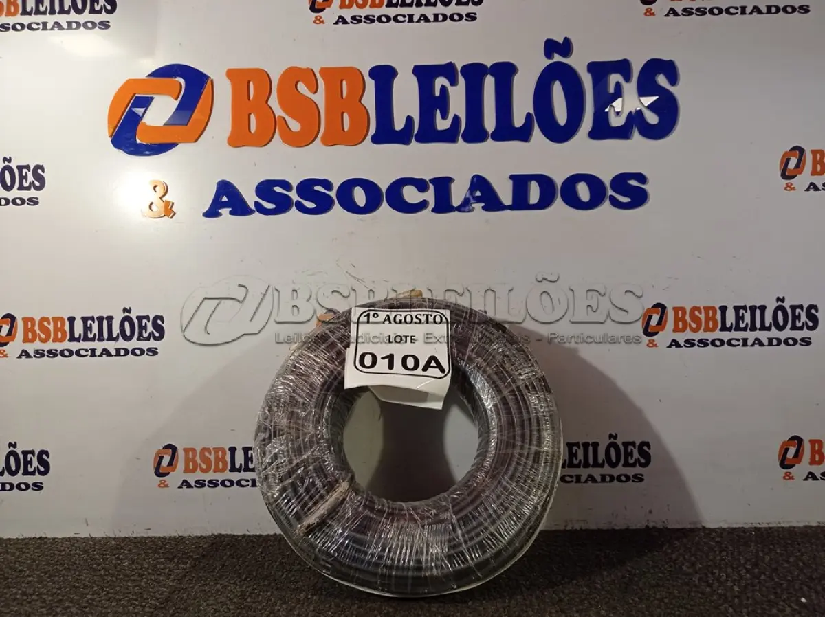 LOTE 010 - 01 ROLO DE CABO FLEXÍVEL 450/750VOLTS 1X10MM NA COR PRETA. (NO ESTADO) ATENÇÃO! FAZER A VISITAÇÃO ANTES DE ARREMATAR, NÃO SABEMOS SE FUNCIONA. LEILÃO NÃO TEM GARANTIA E NEM DEVOLUÇÃO, SUJEITO A POSSÍVEIS AVARIAS VISÍVEIS/OCULTAS E/OU AUSÊNCIA DE COMPONENTES.