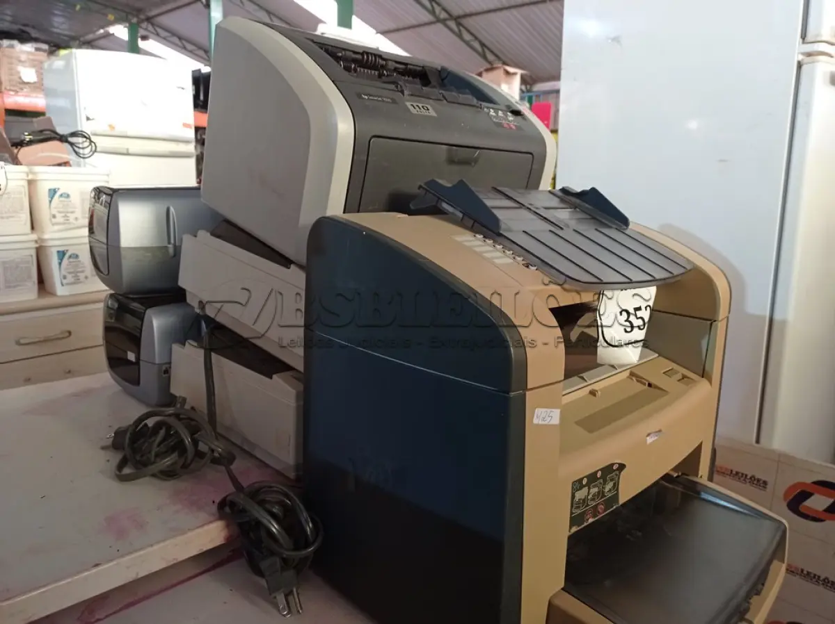 LOTE 352 - 06 IMPRESSORAS, SENDO 02 LX 300, 01 HP LASER JET 110V, 02 HPS E 01 LASER JET 3050. (NO ESTADO) ATENÇÃO! FAZER A VISITAÇÃO ANTES DE ARREMATAR, NÃO SABEMOS SE FUNCIONA. LEILÃO NÃO TEM GARANTIA E NEM DEVOLUÇÃO, SUJEITO A POSSÍVEIS AVARIAS VISÍVEIS/OCULTAS E/OU AUSÊNCIA DE COMPONENTES.