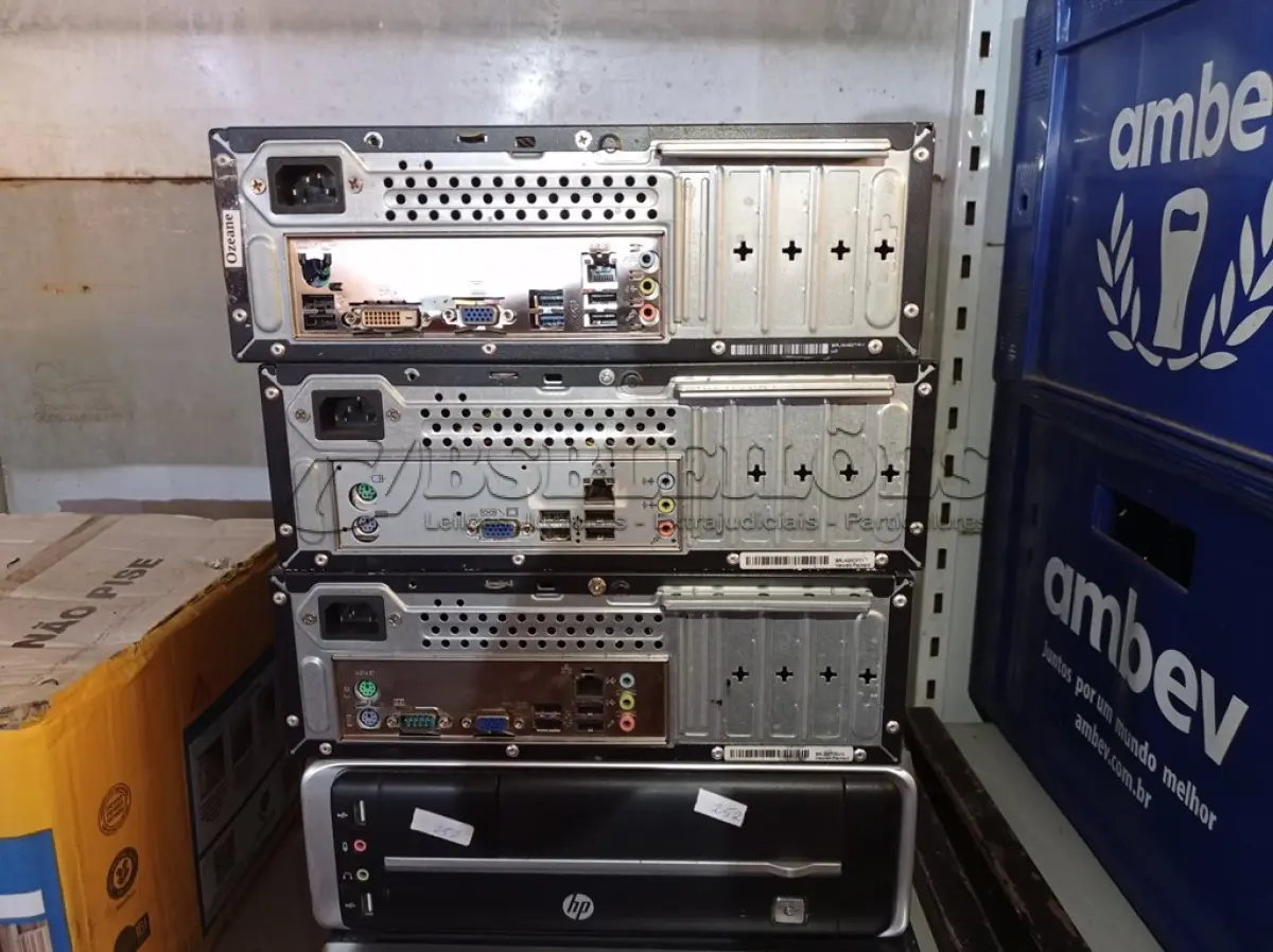 LOTE 432 - 05 CPUS COM AVARIAS. (NO ESTADO) ATENÇÃO! FAZER A VISITAÇÃO ANTES DE ARREMATAR, NÃO SABEMOS SE FUNCIONA. LEILÃO NÃO TEM GARANTIA E NEM DEVOLUÇÃO, SUJEITO A POSSÍVEIS AVARIAS VISÍVEIS/OCULTAS E/OU AUSÊNCIA DE COMPONENTES.