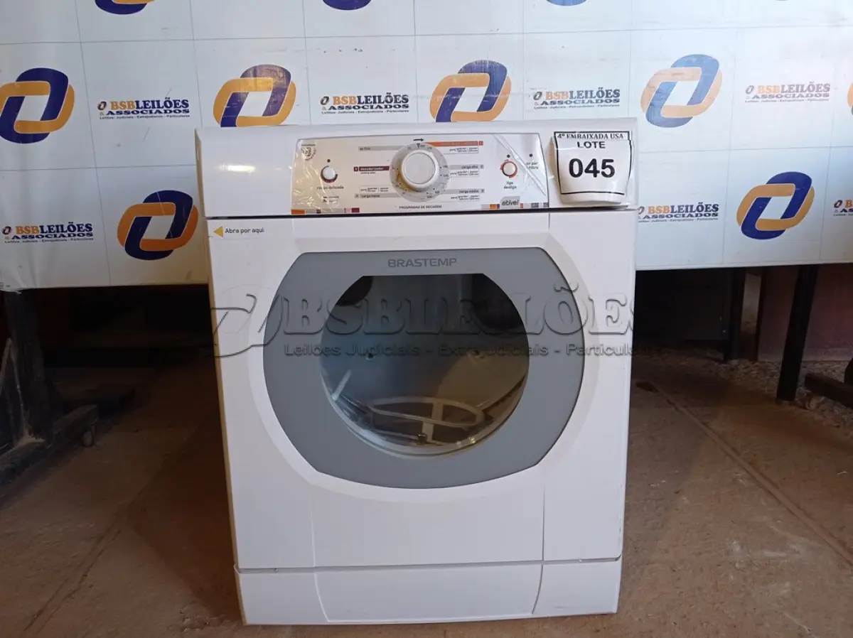 LOTE 045 - 01 SECADORA DE ROUPAS 10KG MARCA BRASTEMP 220V (DRYER). (NO ESTADO EM QUE SE ENCONTRA. SUJEITO A AVARIAS OCULTAS/VISÍVEIS.) BF8681U
