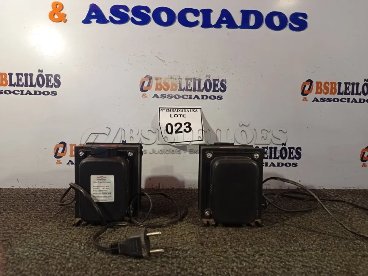 LOTE 023 - 02 ALTO TRANSFORMADORES ENTRADA 220 E SAÍDA DE 127 POTÊNCIA DE 2000VA TRANSFORMERS. (NO ESTADO EM QUE SE ENCONTRA. SUJEITO A AVARIAS OCULTAS/VISÍVEIS.)0000089