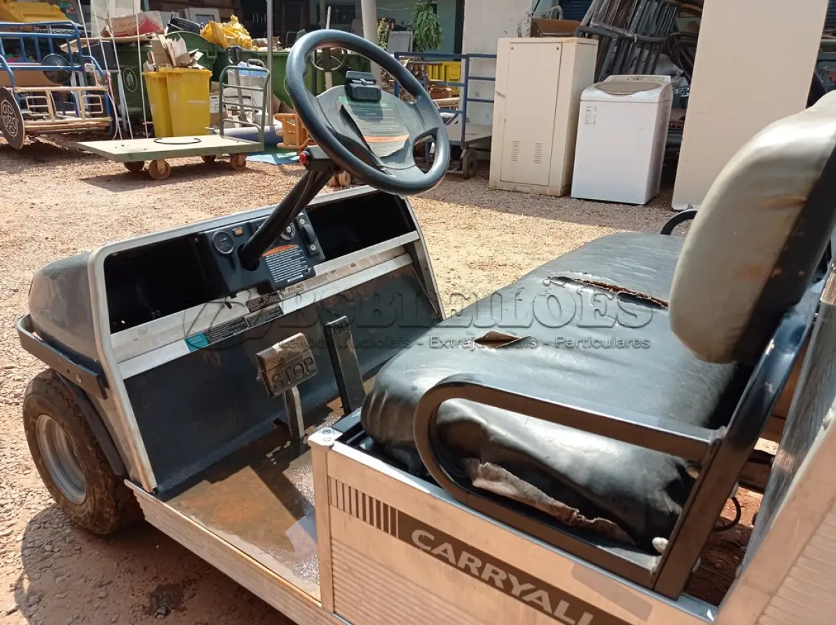 LOTE 338 - 01 CARRINHO DE GOLFE CLUB CAR CARRYALL 6 (NO ESTADO) (GOLF CART) (WITHOUT KEYS) (NO ESTADO EM QUE SE ENCONTRA. SUJEITO A AVARIAS OCULTAS/VISÍVEIS.) AV9414C