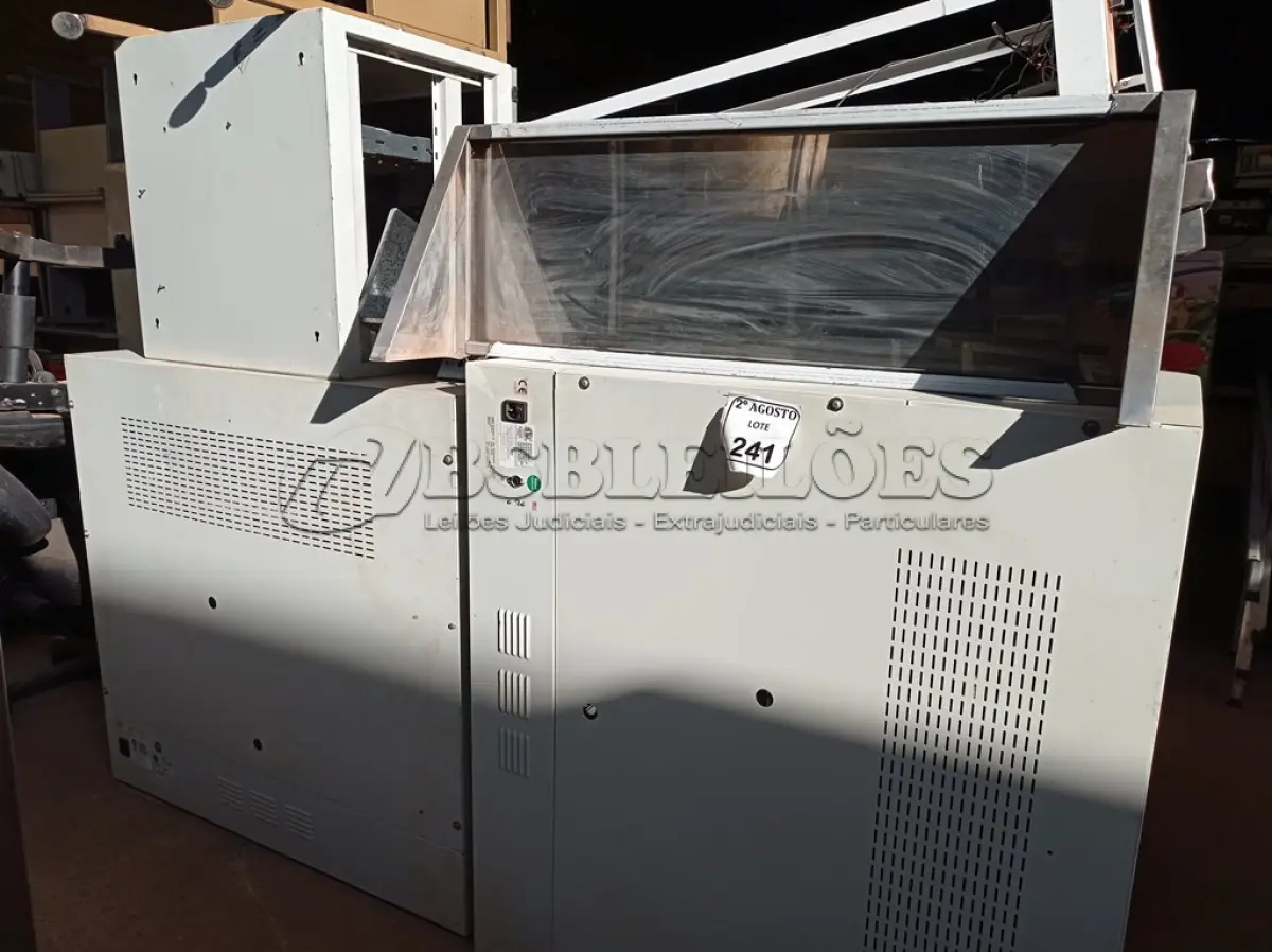 LOTE 241 - 01 LOTE COM SUCATAS DIVERSAS. (NO ESTADO) ATENÇÃO! FAZER A VISITAÇÃO ANTES DE ARREMATAR, NÃO SABEMOS SE FUNCIONA. LEILÃO NÃO TEM GARANTIA E NEM DEVOLUÇÃO, SUJEITO A POSSÍVEIS AVARIAS VISÍVEIS/OCULTAS E/OU AUSÊNCIA DE COMPONENTES.