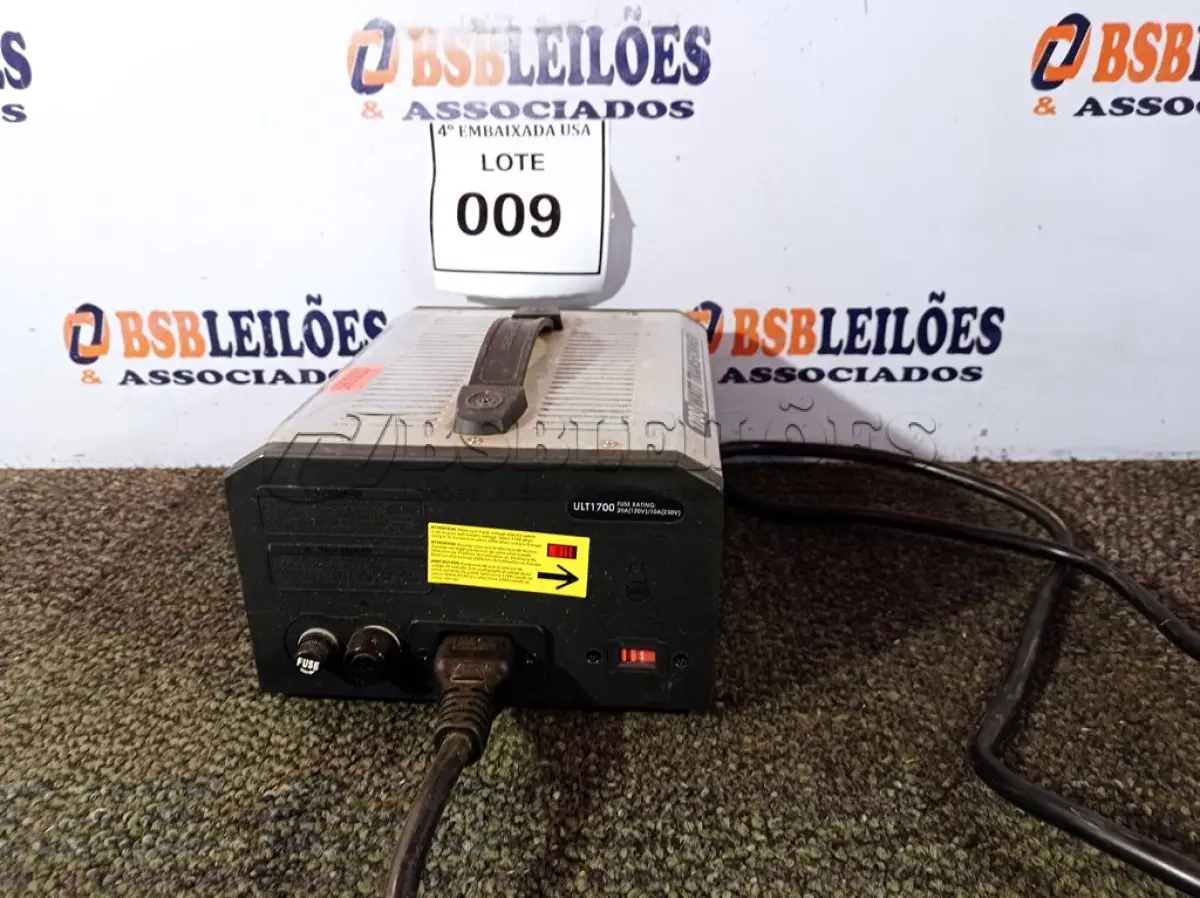 LOTE 009 - 01 TRANSFORMADOR ULT1700, 20A(120V) /10A (230V) COM CABO MARCA KRIEGER (TRANSFORMERS). (NO ESTADO EM QUE SE ENCONTRA. SUJEITO A AVARIAS OCULTAS/VISÍVEIS.)0000089