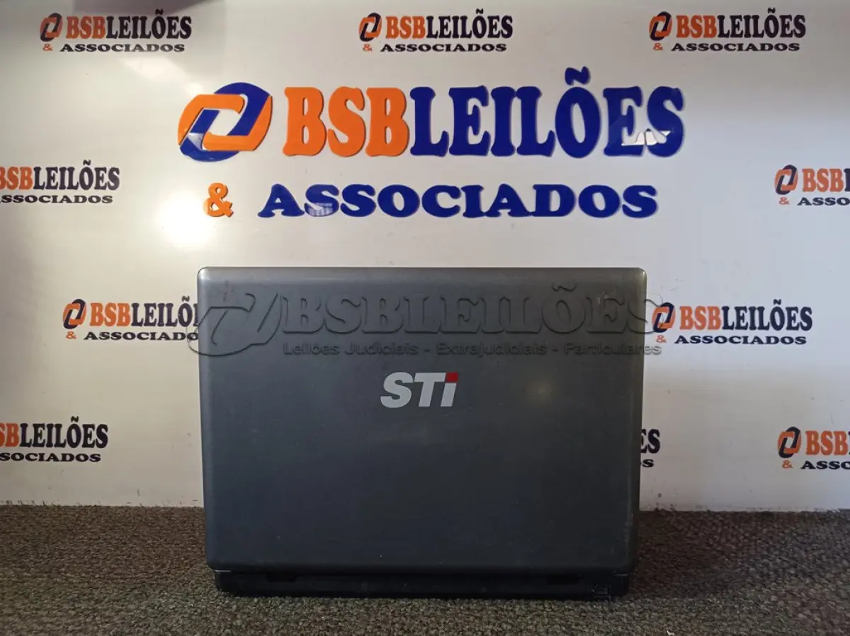 LOTE 006 - 01 NOTEBOOK STI COMPUTER IS 1414 SEM FONTE. (NO ESTADO) ATENÇÃO! FAZER A VISITAÇÃO ANTES DE ARREMATAR, NÃO SABEMOS SE FUNCIONA. LEILÃO NÃO TEM GARANTIA E NEM DEVOLUÇÃO, SUJEITO A POSSÍVEIS AVARIAS VISÍVEIS/OCULTAS E/OU AUSÊNCIA DE COMPONENTES.