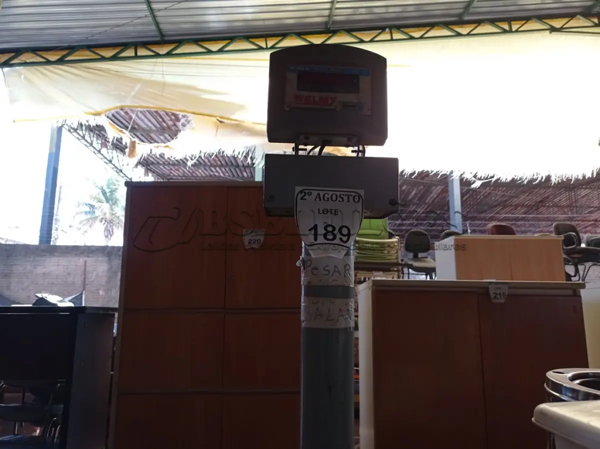 LOTE 189 - 01 BALANÇA MARCA WELMY COM CAPACIDADE DE 300KG (NO ESTADO) ATENÇÃO! FAZER A VISITAÇÃO ANTES DE ARREMATAR, NÃO SABEMOS SE FUNCIONA. LEILÃO NÃO TEM GARANTIA E NEM DEVOLUÇÃO, SUJEITO A POSSÍVEIS AVARIAS VISÍVEIS/OCULTAS E/OU AUSÊNCIA DE COMPONENTES.