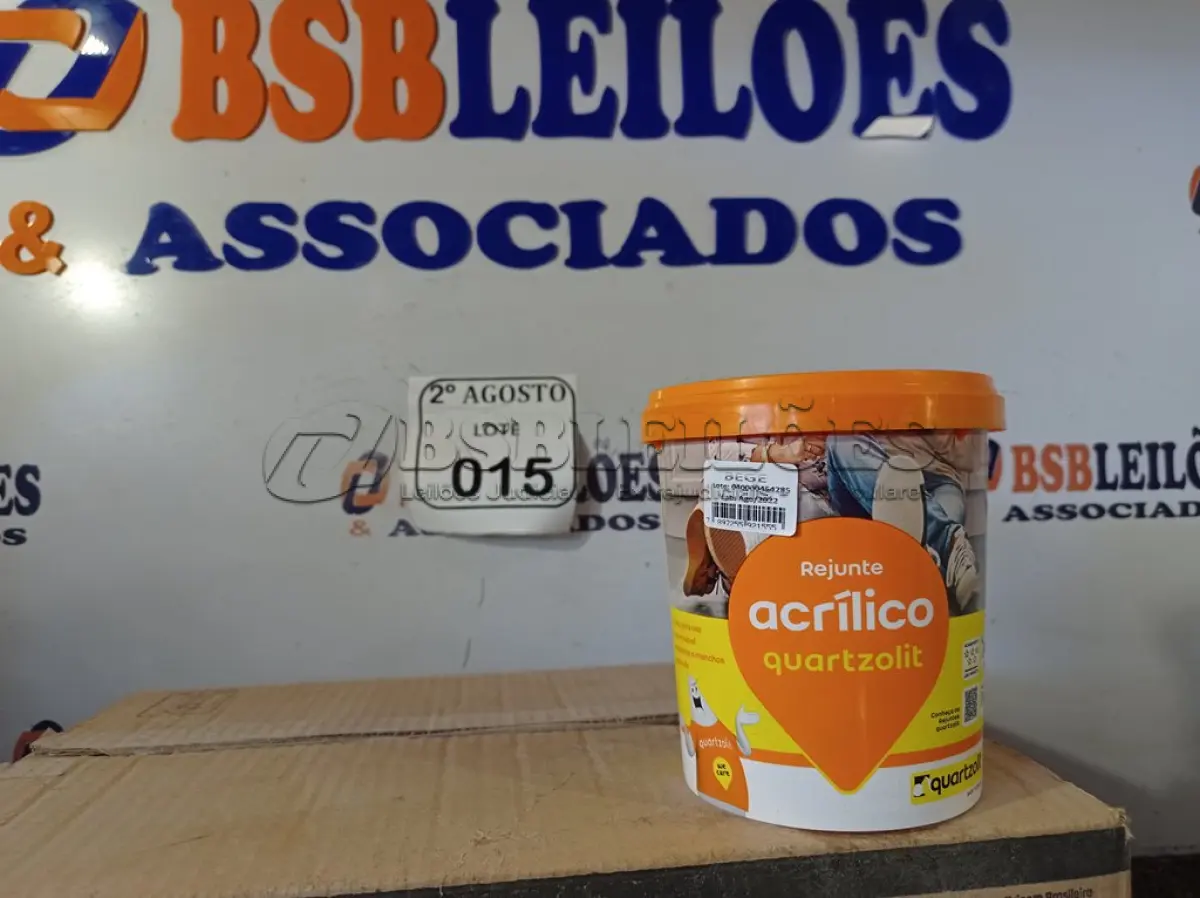 LOTE 015 - 06 REJUNTES ACRÍLICO 1KG CADA. (NO ESTADO) ATENÇÃO! FAZER A VISITAÇÃO ANTES DE ARREMATAR, NÃO SABEMOS SE FUNCIONA. LEILÃO NÃO TEM GARANTIA E NEM DEVOLUÇÃO, SUJEITO A POSSÍVEIS AVARIAS VISÍVEIS/OCULTAS E/OU AUSÊNCIA DE COMPONENTES.