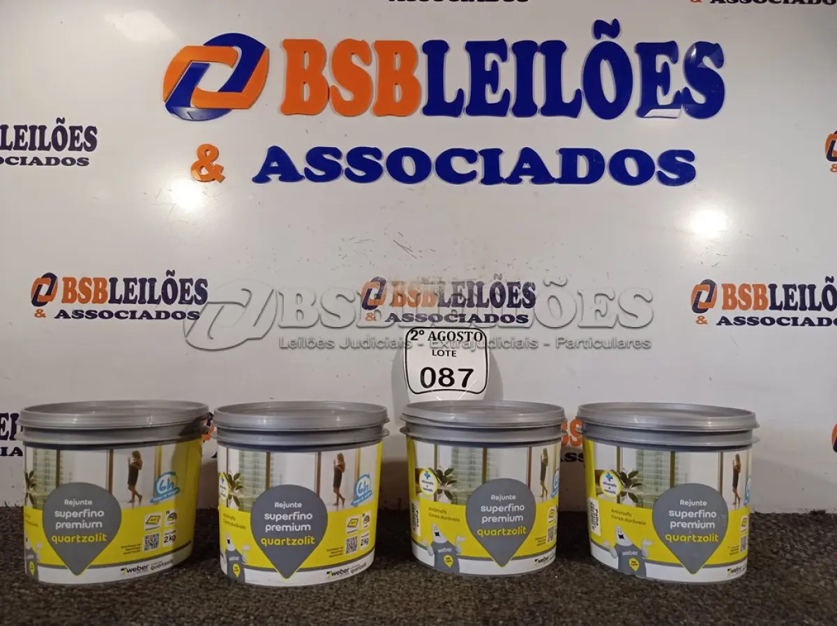 LOTE 087 - 04 POTES DE REJUNTE SUPERFINO PREMIUM QUARTZOLIT DE 2KG CADA. (NO ESTADO) ATENÇÃO! FAZER A VISITAÇÃO ANTES DE ARREMATAR, NÃO SABEMOS SE FUNCIONA. LEILÃO NÃO TEM GARANTIA E NEM DEVOLUÇÃO, SUJEITO A POSSÍVEIS AVARIAS VISÍVEIS/OCULTAS E/OU AUSÊNCIA DE COMPONENTES.