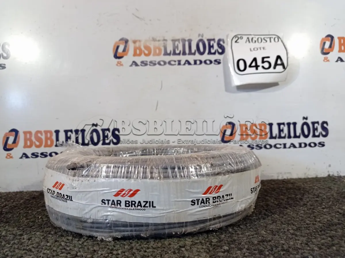 LOTE 045 - 01 ROLO DE FIO FLEXÍVEL 1X4,00MM NA COR CINZA. (NO ESTADO) ATENÇÃO! FAZER A VISITAÇÃO ANTES DE ARREMATAR, NÃO SABEMOS SE FUNCIONA. LEILÃO NÃO TEM GARANTIA E NEM DEVOLUÇÃO, SUJEITO A POSSÍVEIS AVARIAS VISÍVEIS/OCULTAS E/OU AUSÊNCIA DE COMPONENTES.