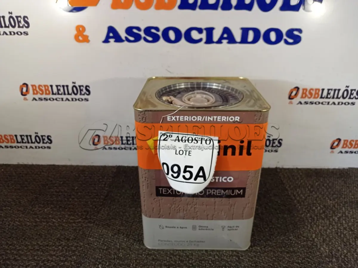 LOTE 095 - 01 LATA DE TINTA TEXTURATTO PREMIUM EFEITO RÚSTICO INTERIOR/EXTERIOR SUVINIL 25KG. (NO ESTADO) ATENÇÃO! FAZER A VISITAÇÃO ANTES DE ARREMATAR, NÃO SABEMOS SE FUNCIONA. LEILÃO NÃO TEM GARANTIA E NEM DEVOLUÇÃO, SUJEITO A POSSÍVEIS AVARIAS VISÍVEIS/OCULTAS E/OU AUSÊNCIA DE COMPONENTES.