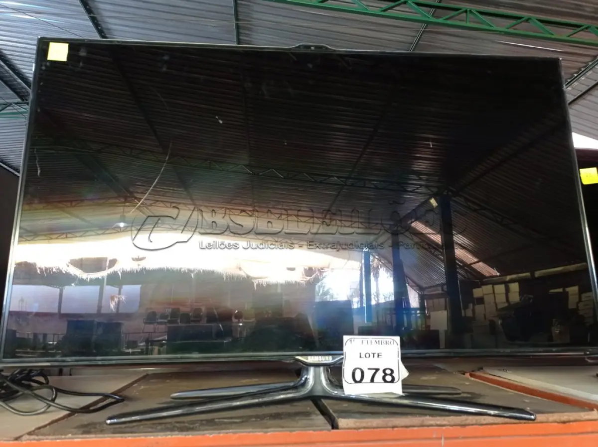 LOTE 078 - 01 TV SAMSUMG 46” POLEGADAS 220V. (NO ESTADO) ATENÇÃO! FAZER A VISITAÇÃO ANTES DE ARREMATAR, NÃO SABEMOS SE FUNCIONA. LEILÃO NÃO TEM GARANTIA E NEM DEVOLUÇÃO, SUJEITO A POSSÍVEIS AVARIAS VISÍVEIS/OCULTAS E/OU AUSÊNCIA DE COMPONENTES.