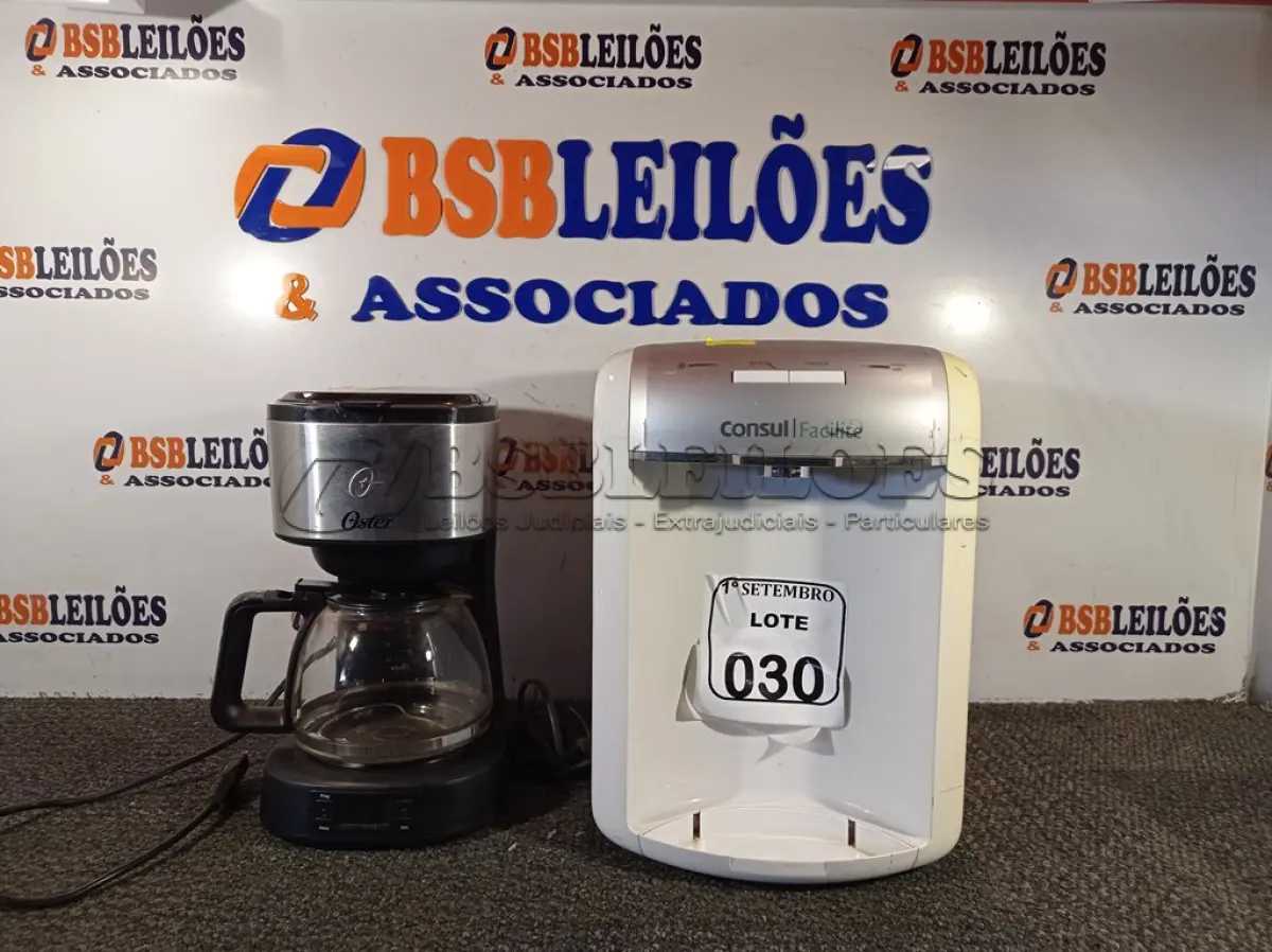 LOTE 030 - 01 PURIFICADOR DE ÁGUA 220V, E 01 CAFETEIRA OSTER 220V. (NO ESTADO) ATENÇÃO! FAZER A VISITAÇÃO ANTES DE ARREMATAR, NÃO SABEMOS SE FUNCIONA. LEILÃO NÃO TEM GARANTIA E NEM DEVOLUÇÃO, SUJEITO A POSSÍVEIS AVARIAS VISÍVEIS/OCULTAS E/OU AUSÊNCIA DE COMPONENTES.