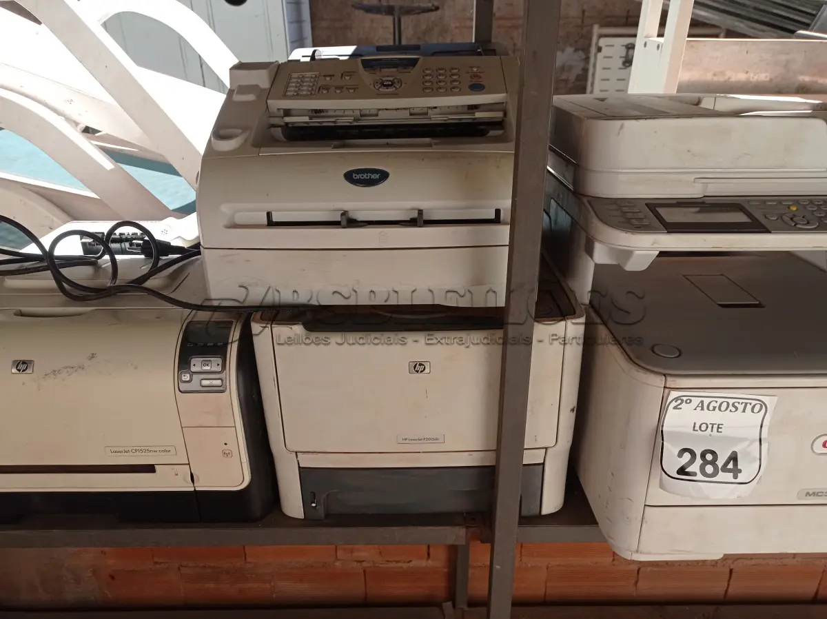 LOTE 284 - 07 IMPRESSORAS MARCAS E MODELOS DIVERSOS SENDO 02 MULTIFUNCIONAIS. (NO ESTADO) ATENÇÃO! FAZER A VISITAÇÃO ANTES DE ARREMATAR, NÃO SABEMOS SE FUNCIONA. LEILÃO NÃO TEM GARANTIA E NEM DEVOLUÇÃO, SUJEITO A POSSÍVEIS AVARIAS VISÍVEIS/OCULTAS E/OU AUSÊNCIA DE COMPONENTES.