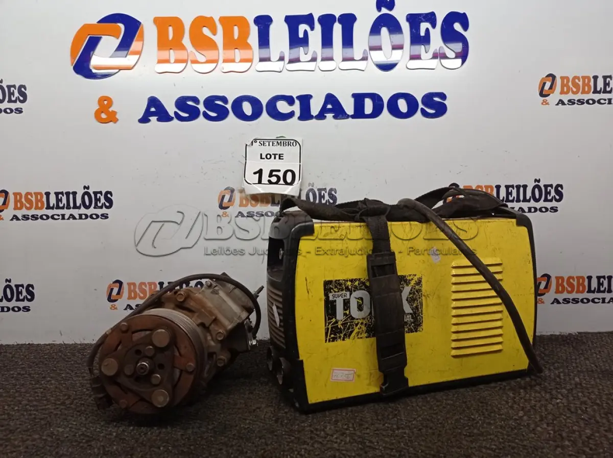 LOTE 150 - 01 INVERSOR PARA SOLDA MARCA TORK E 01 COMPRESSOR.  (NO ESTADO) ATENÇÃO! FAZER A VISITAÇÃO ANTES DE ARREMATAR, NÃO SABEMOS SE FUNCIONA. LEILÃO NÃO TEM GARANTIA E NEM DEVOLUÇÃO, SUJEITO A POSSÍVEIS AVARIAS VISÍVEIS/OCULTAS E/OU AUSÊNCIA DE COMPONENTES.