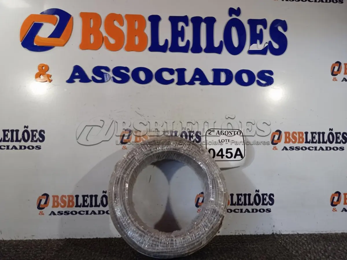 LOTE 045 - 01 ROLO DE FIO FLEXÍVEL 1X4,00MM NA COR CINZA. (NO ESTADO) ATENÇÃO! FAZER A VISITAÇÃO ANTES DE ARREMATAR, NÃO SABEMOS SE FUNCIONA. LEILÃO NÃO TEM GARANTIA E NEM DEVOLUÇÃO, SUJEITO A POSSÍVEIS AVARIAS VISÍVEIS/OCULTAS E/OU AUSÊNCIA DE COMPONENTES.