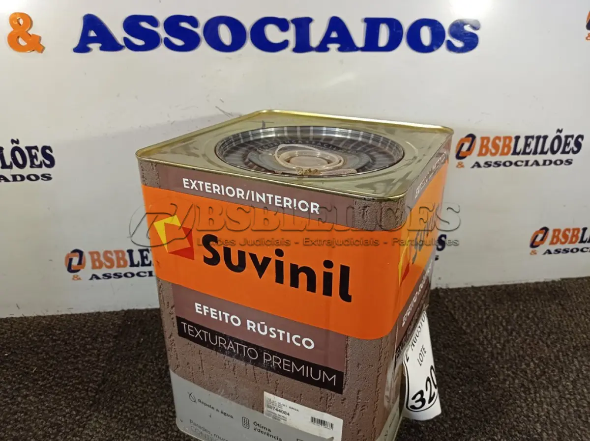LOTE 320 - 01 LATA DE TINTA TEXTURATTO PREMIUM EFEITO RÚSTICO INTERIOR/EXTERIOR SUVINIL 25KG. (NO ESTADO) ATENÇÃO! FAZER A VISITAÇÃO ANTES DE ARREMATAR, NÃO SABEMOS SE FUNCIONA. LEILÃO NÃO TEM GARANTIA E NEM DEVOLUÇÃO, SUJEITO A POSSÍVEIS AVARIAS VISÍVEIS/OCULTAS E/OU AUSÊNCIA DE COMPONENTES.