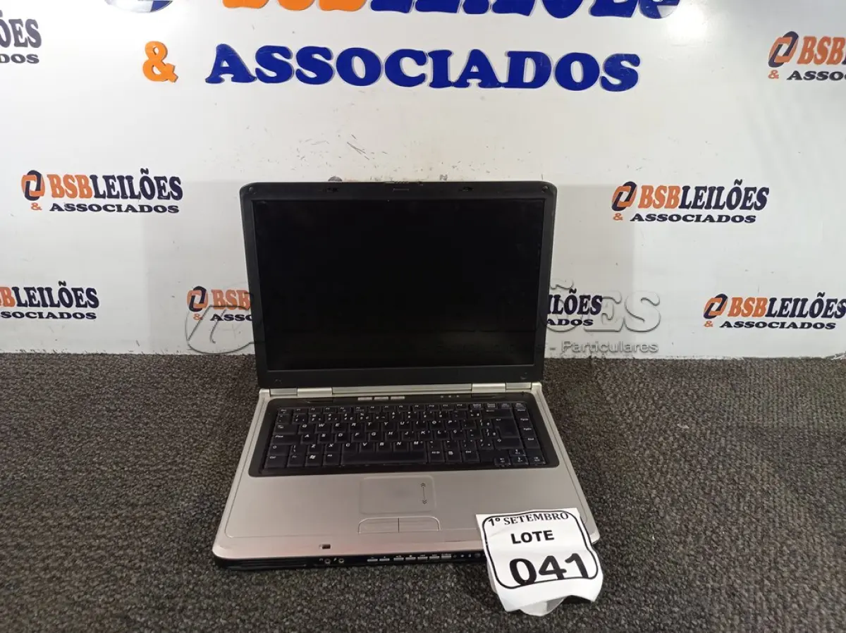 LOTE 041 - 01 NOTEBOOK MARCA AMAZON SEM FONTE. (NO ESTADO) ATENÇÃO! FAZER A VISITAÇÃO ANTES DE ARREMATAR, NÃO SABEMOS SE FUNCIONA. LEILÃO NÃO TEM GARANTIA E NEM DEVOLUÇÃO, SUJEITO A POSSÍVEIS AVARIAS VISÍVEIS/OCULTAS E/OU AUSÊNCIA DE COMPONENTES.