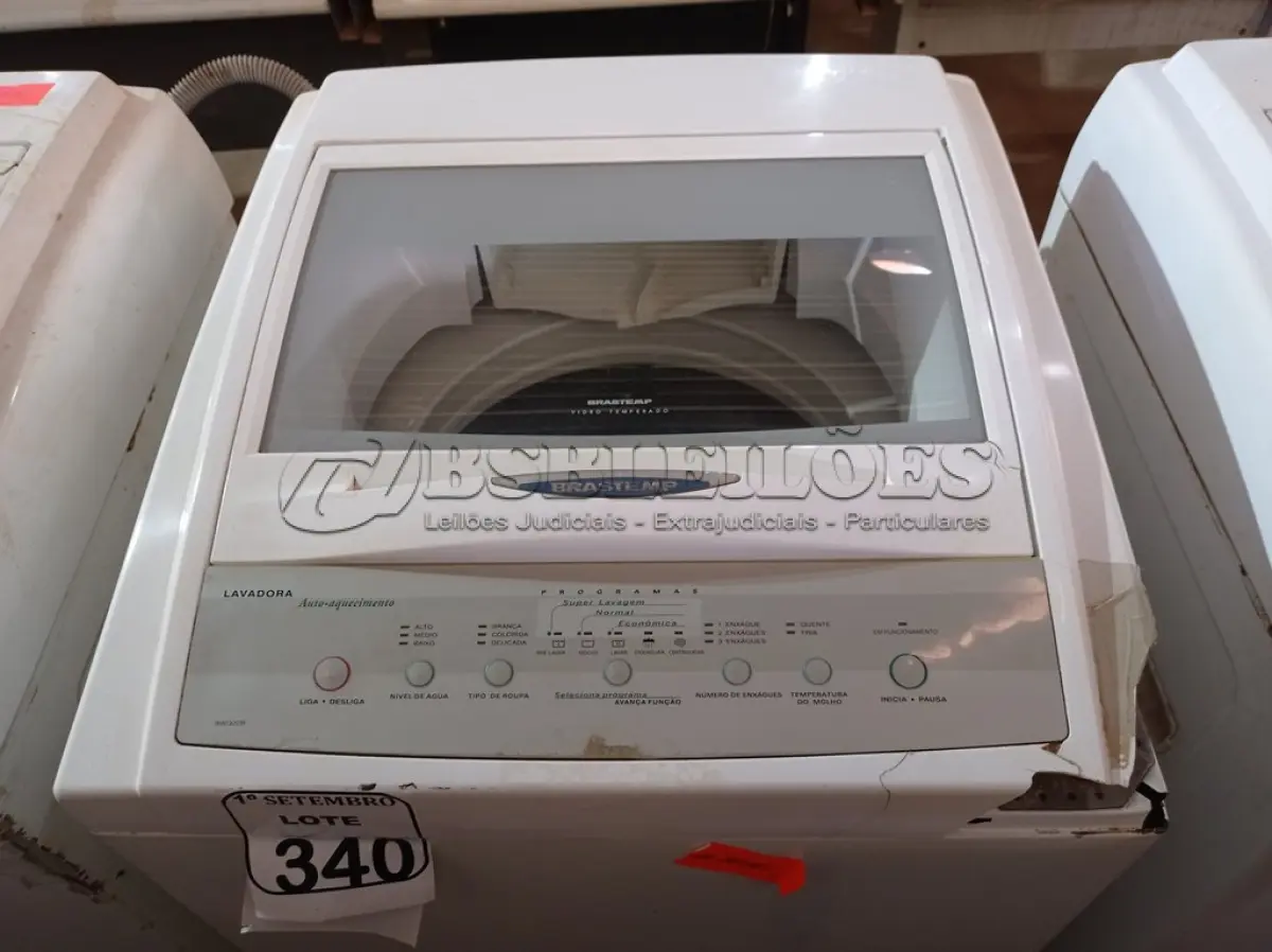 LOTE 340 - 01 MÁQUINA DE LAVAR ROUPAS BRASTEMP .  (NO ESTADO) ATENÇÃO! FAZER A VISITAÇÃO ANTES DE ARREMATAR, NÃO SABEMOS SE FUNCIONA. LEILÃO NÃO TEM GARANTIA E NEM DEVOLUÇÃO, SUJEITO A POSSÍVEIS AVARIAS VISÍVEIS/OCULTAS E/OU AUSÊNCIA DE COMPONENTES.