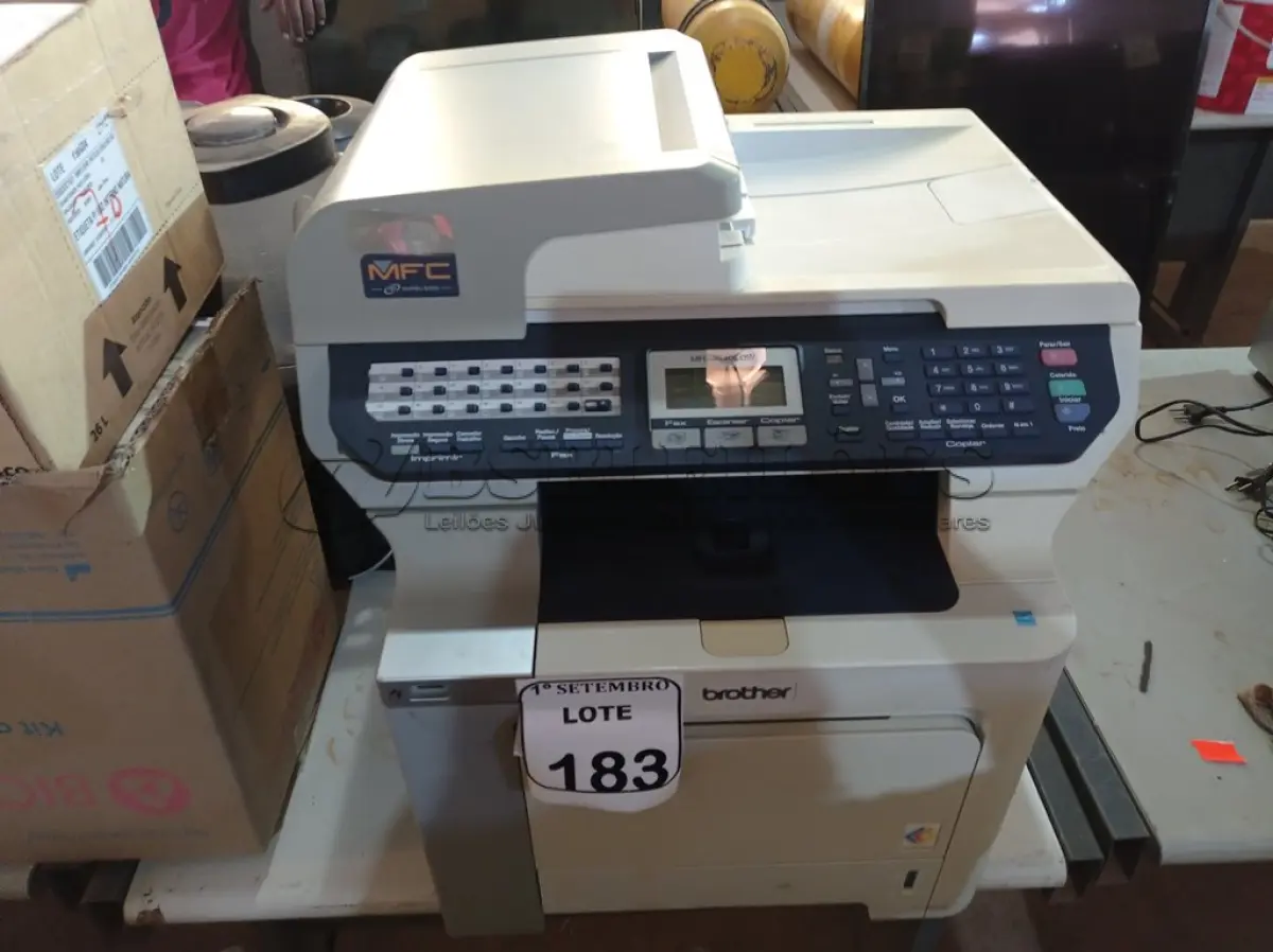LOTE 183 - 01 IMPRESSORA MULTIFUNCIONAL MARCA BROTHER MOELO MFC-9840CDW. (NO ESTADO) ATENÇÃO! FAZER A VISITAÇÃO ANTES DE ARREMATAR, NÃO SABEMOS SE FUNCIONA. LEILÃO NÃO TEM GARANTIA E NEM DEVOLUÇÃO, SUJEITO A POSSÍVEIS AVARIAS VISÍVEIS/OCULTAS E/OU AUSÊNCIA DE COMPONENTES.