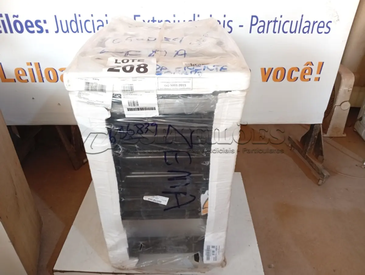 LOTE 208 - 01 - FOGÃO DAKO DIPLOMATA 4 BOCAS PRETO - BIVOLT (NO ESTADO, NÃO SABEMOS SE FUNCIONA. LEILÃO NÃO TEM GARANTIA E NEM DEVOLUÇÃO, SUJEITO A POSSÍVEIS AVARIAS VISÍVEIS/OCULTAS E/OU AUSÊNCIA DE COMPONENTES)