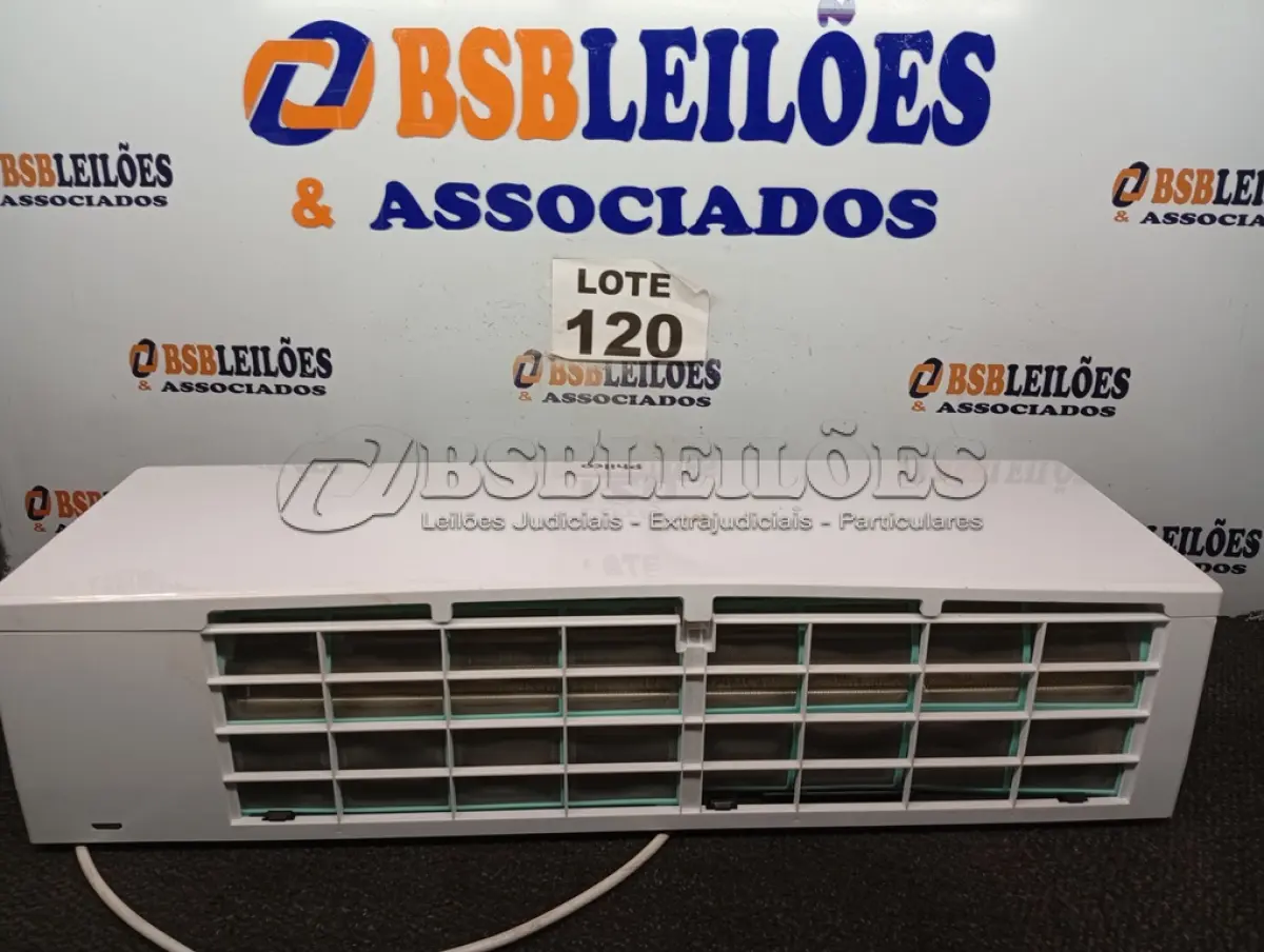 LOTE 120 - 01 – EVAPORADORA 12000 BTUS 220V PHILCO (NO ESTADO, NÃO SABEMOS SE FUNCIONA. LEILÃO NÃO TEM GARANTIA E NEM DEVOLUÇÃO, SUJEITO A POSSÍVEIS AVARIAS VISÍVEIS/OCULTAS E/OU AUSÊNCIA DE COMPONENTES)