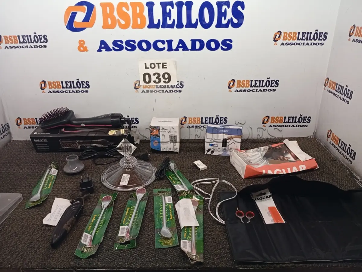 LOTE 039 - 18 – ITENS PORTÁTEIS DIVERSOS (NO ESTADO, NÃO SABEMOS SE FUNCIONA. LEILÃO NÃO TEM GARANTIA E NEM DEVOLUÇÃO, SUJEITO A POSSÍVEIS AVARIAS VISÍVEIS/OCULTAS E/OU AUSÊNCIA DE COMPONENTES)