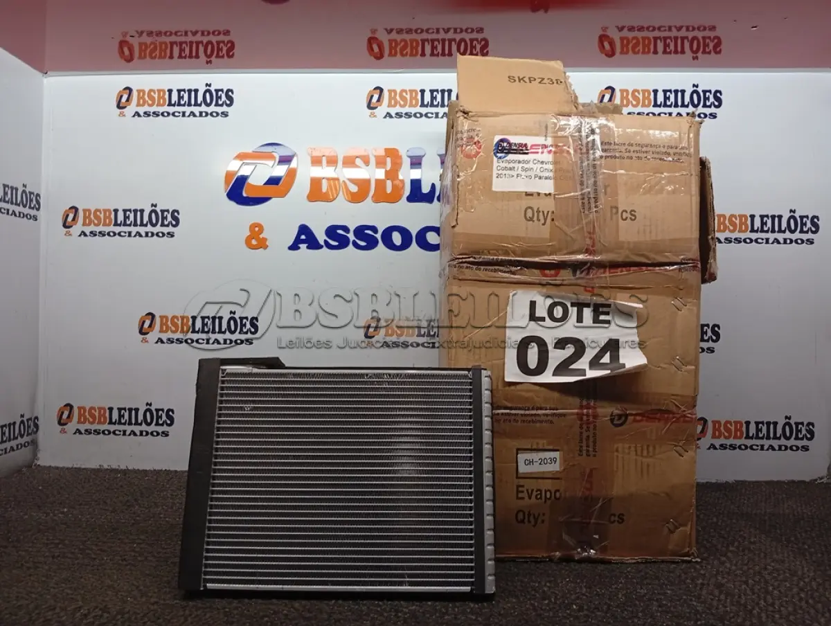 LOTE 024 - 03 - EVAPORADOR AR CONDICIONADO ONIX COBALT PRISMA SPIN (NO ESTADO, NÃO SABEMOS SE FUNCIONA. LEILÃO NÃO TEM GARANTIA E NEM DEVOLUÇÃO, SUJEITO A POSSÍVEIS AVARIAS VISÍVEIS/OCULTAS E/OU AUSÊNCIA DE COMPONENTES)