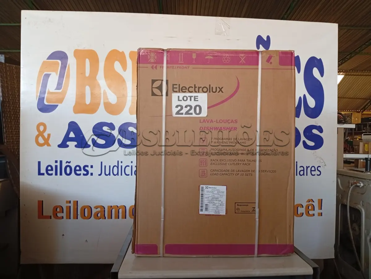 LOTE 220