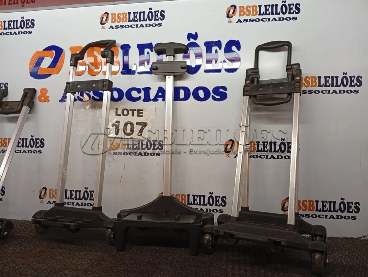 LOTE 107 - 05 - SUPORTES CARRINHO MOCHILA COM RODINHAS (NO ESTADO, NÃO SABEMOS SE FUNCIONA. LEILÃO NÃO TEM GARANTIA E NEM DEVOLUÇÃO, SUJEITO A POSSÍVEIS AVARIAS VISÍVEIS/OCULTAS E/OU AUSÊNCIA DE COMPONENTES)