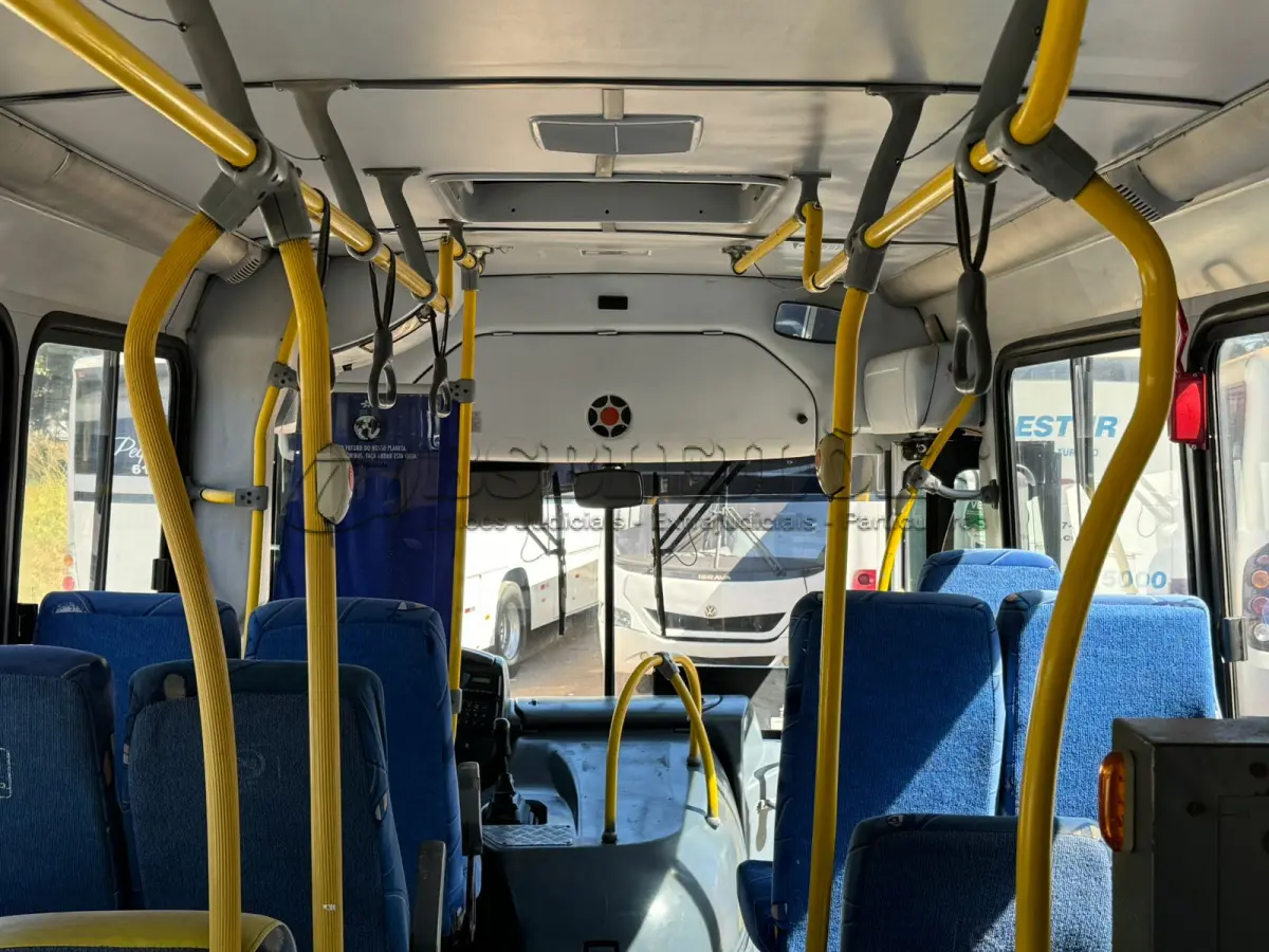 LOTE 003 - 01 ÔNIBUS MICRAO TORINO MWM 15190, ANO 2011/2012, 40 LUGARES, PNEUS NOVOS, 2024 QUITADO, REVISÕES EM DIA. ÓTIMA CONSERVAÇÃO. PEGAR E TRABALHAR. (NO ESTADO)