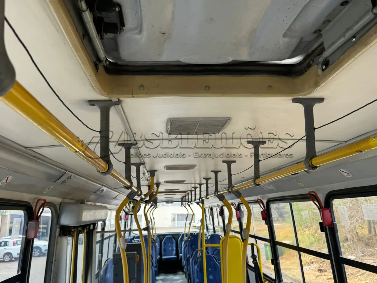LOTE 001 - 01 ÔNIBUS MERCEDES BENZ 1722, ANO 2011/2012, 42 LUGARES, PNEUS NOVOS, MANUTENÇÕES EM DIA, 2024 QUITADO, PERFEITA CONSERVAÇÃO. (NO ESTADO)