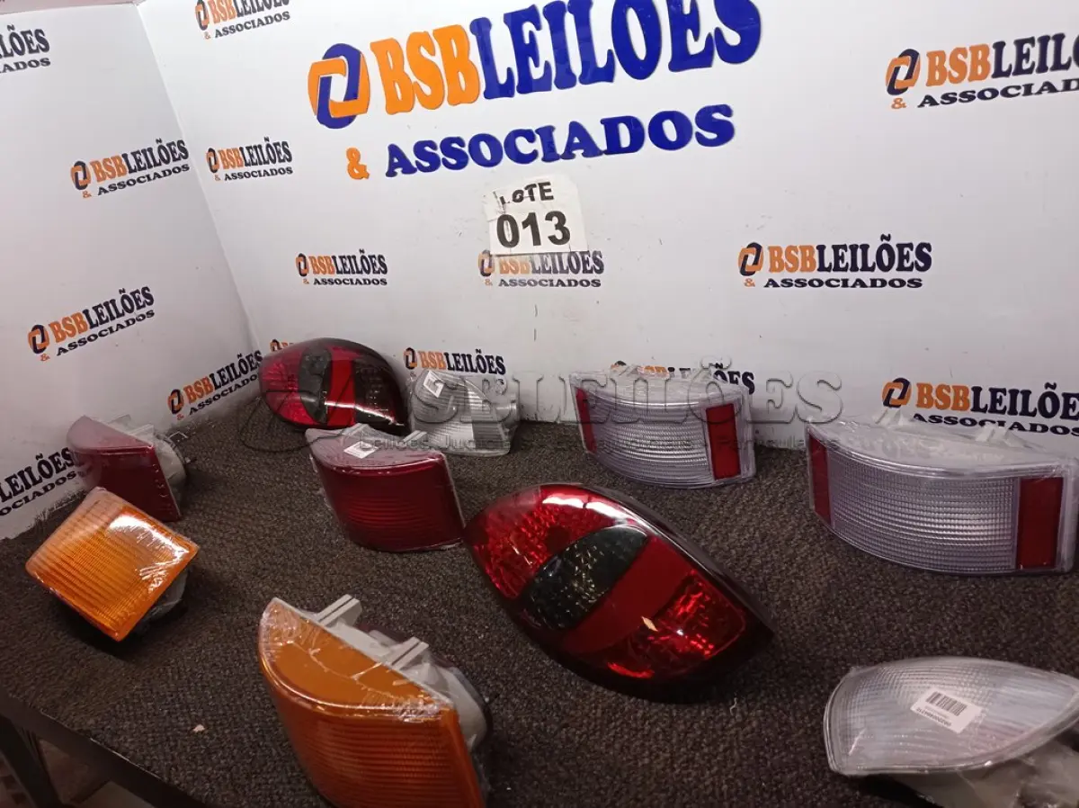 LOTE 013 - 09 – ITENS AUTOMOTIVOS DIVERSOS (NO ESTADO, NÃO SABEMOS SE FUNCIONA. LEILÃO NÃO TEM GARANTIA E NEM DEVOLUÇÃO, SUJEITO A POSSÍVEIS AVARIAS VISÍVEIS/OCULTAS E/OU AUSÊNCIA DE COMPONENTES)