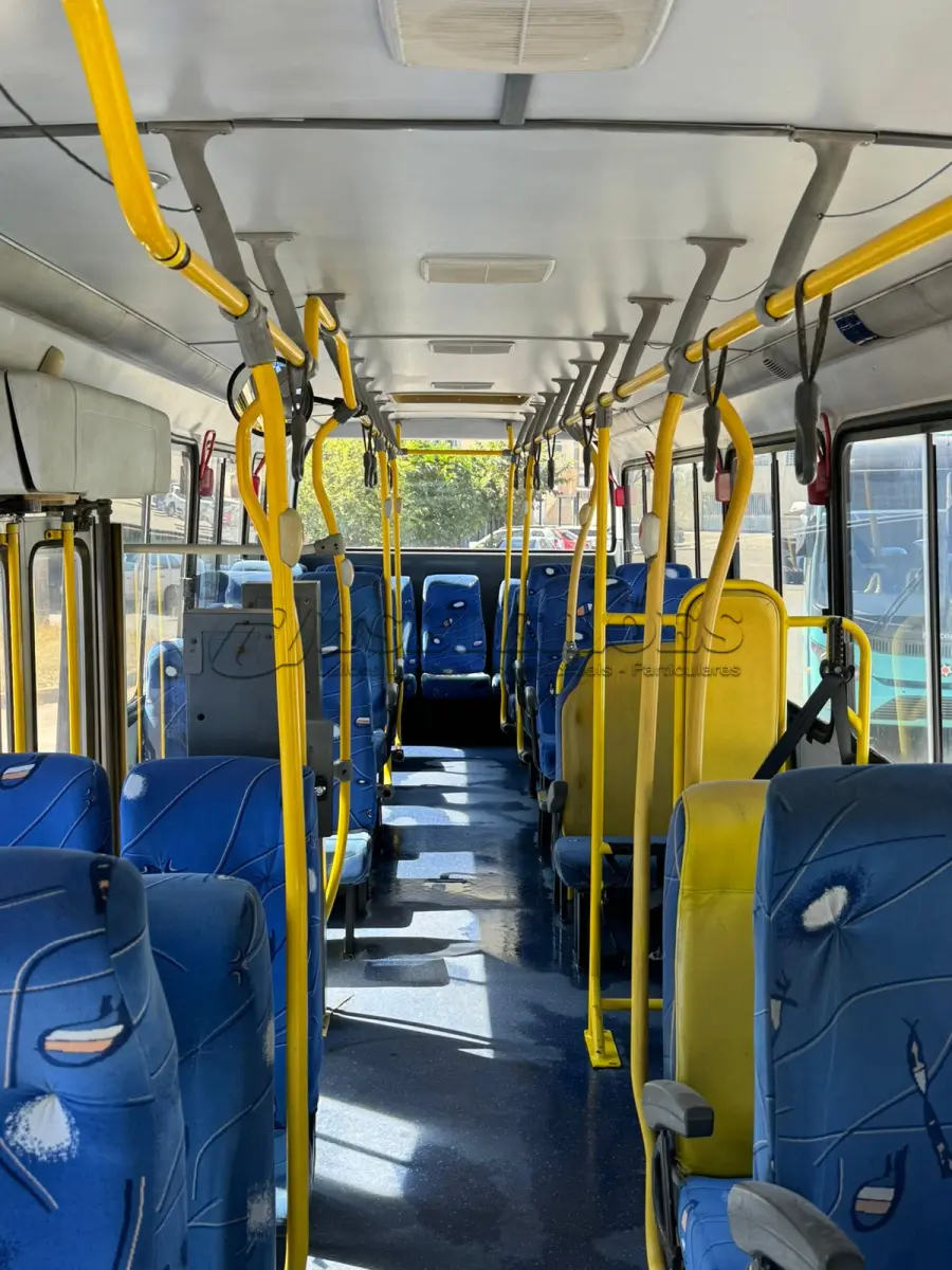 LOTE 003 - 01 ÔNIBUS MICRAO TORINO MWM 15190, ANO 2011/2012, 40 LUGARES, PNEUS NOVOS, 2024 QUITADO, REVISÕES EM DIA. ÓTIMA CONSERVAÇÃO. PEGAR E TRABALHAR. (NO ESTADO)