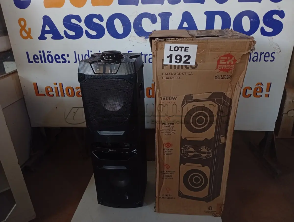 LOTE 192 - 01 - CAIXA DE SOM PHILCO PCX16000 1600W PRETO - BIVOLT (NO ESTADO, NÃO SABEMOS SE FUNCIONA. LEILÃO NÃO TEM GARANTIA E NEM DEVOLUÇÃO, SUJEITO A POSSÍVEIS AVARIAS VISÍVEIS/OCULTAS E/OU AUSÊNCIA DE COMPONENTES)