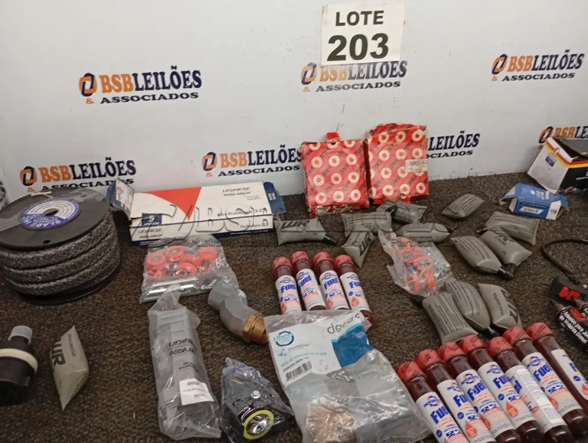 LOTE 203 - 47 ÍTENS AUTOMOTIVOS. (NO ESTADO, NÃO SABEMOS SE FUNCIONA. LEILÃO NÃO TEM GARANTIA E NEM DEVOLUÇÃO, SUJEITO A POSSÍVEIS AVARIAS VISÍVEIS/OCULTAS E/OU AUSÊNCIA DE COMPONENTES)