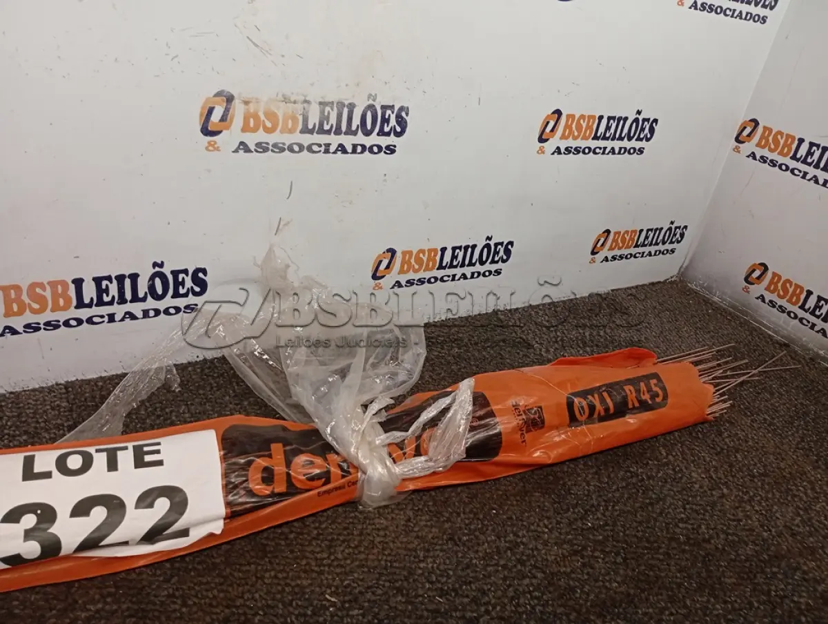LOTE 322 - 01 - ARAME COBREADO PARA SOLDA 2,38MM DENVER (NO ESTADO, NÃO SABEMOS SE FUNCIONA. LEILÃO NÃO TEM GARANTIA E NEM DEVOLUÇÃO, SUJEITO A POSSÍVEIS AVARIAS VISÍVEIS/OCULTAS E/OU AUSÊNCIA DE COMPONENTES)