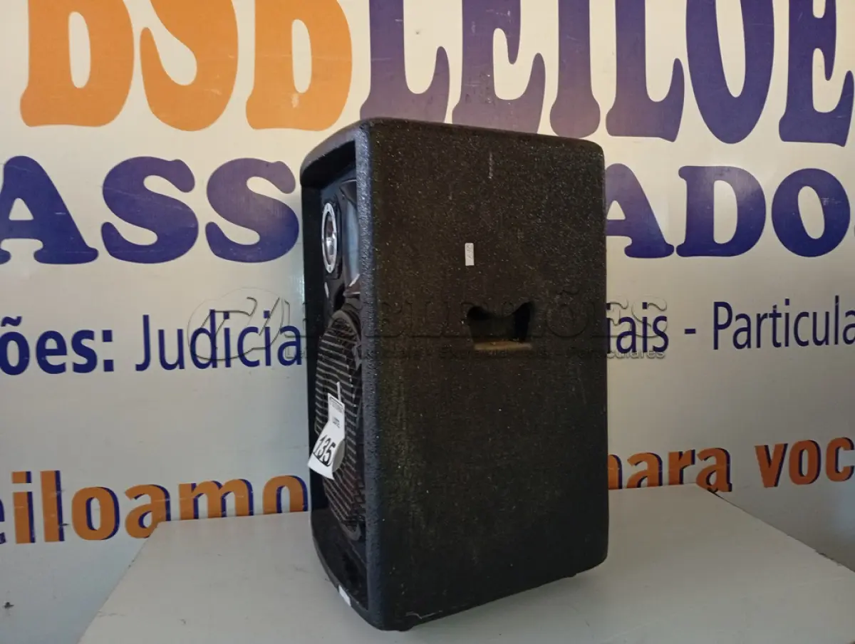 LOTE 135 - 01 CAIXA DE SOM PASSIVA MARCA WGK MODELO TW900. (NO ESTADO) ATENÇÃO! FAZER A VISITAÇÃO ANTES DE ARREMATAR, NÃO SABEMOS SE FUNCIONA. LEILÃO NÃO TEM GARANTIA E NEM DEVOLUÇÃO, SUJEITO A POSSÍVEIS AVARIAS VISÍVEIS/OCULTAS E/OU AUSÊNCIA DE COMPONENTES.
