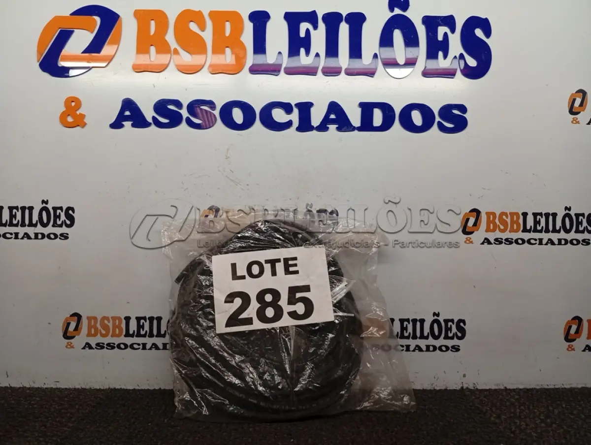 LOTE 285 - 25 METROS MANGUEIRA COMBUSTIVEL COM LONA (NO ESTADO, NÃO SABEMOS SE FUNCIONA. LEILÃO NÃO TEM GARANTIA E NEM DEVOLUÇÃO, SUJEITO A POSSÍVEIS AVARIAS VISÍVEIS/OCULTAS E/OU AUSÊNCIA DE COMPONENTES)